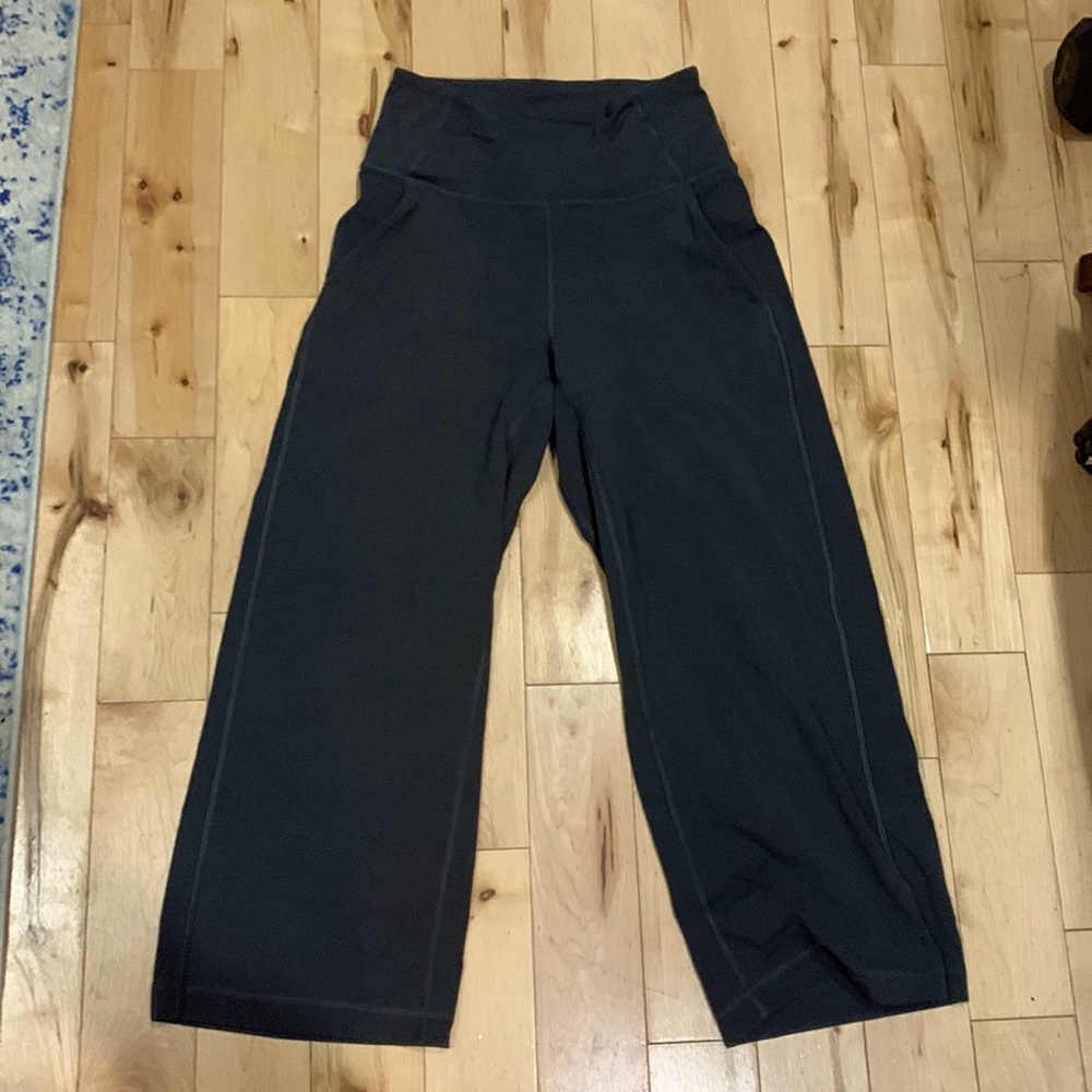 Lululemon Align wide leg crop (23”)